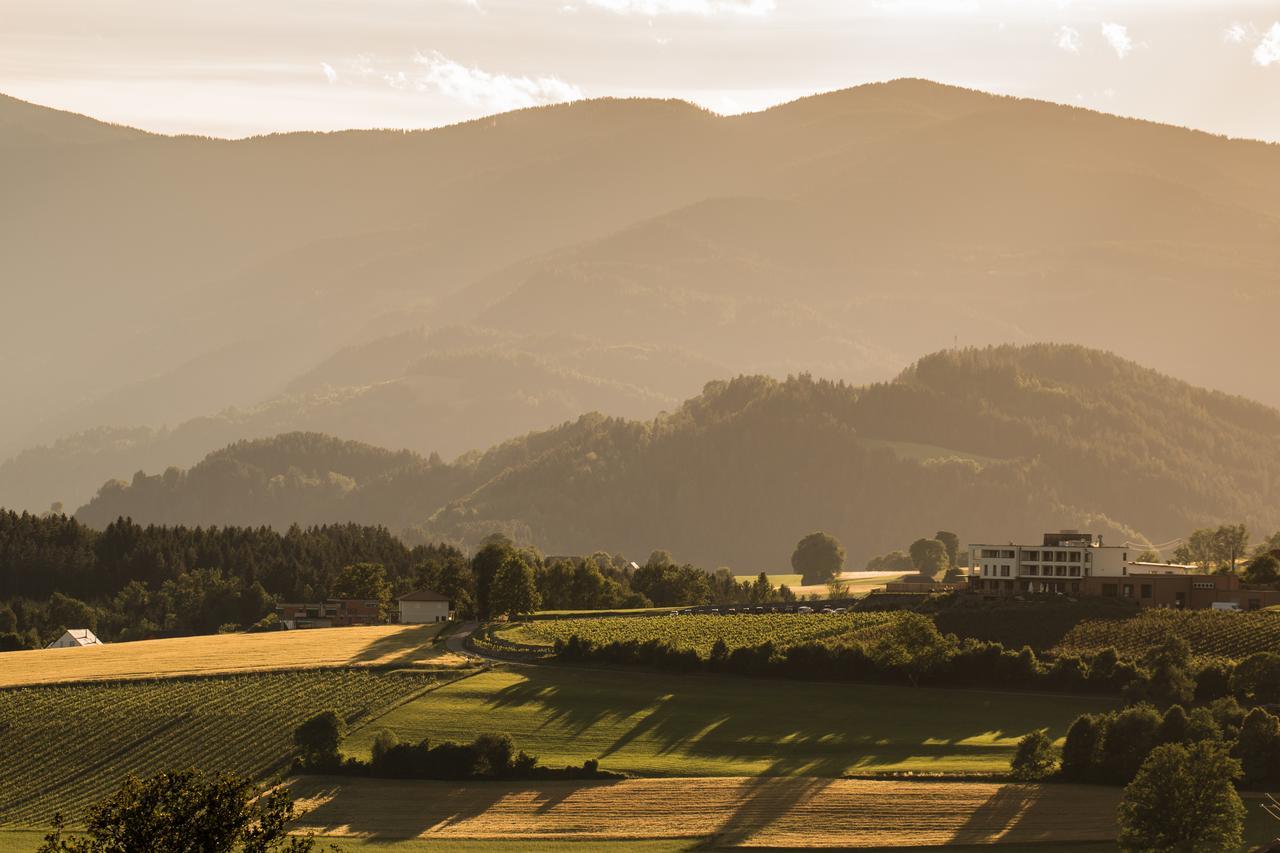 Trippelgut - Schlafgut Hotel Feldkirchen In Kaernten Ngoại thất bức ảnh